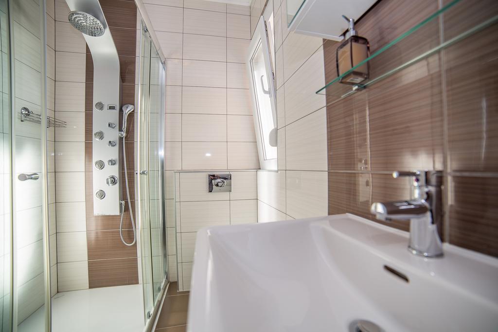 Apartments Kati Omis Ngoại thất bức ảnh