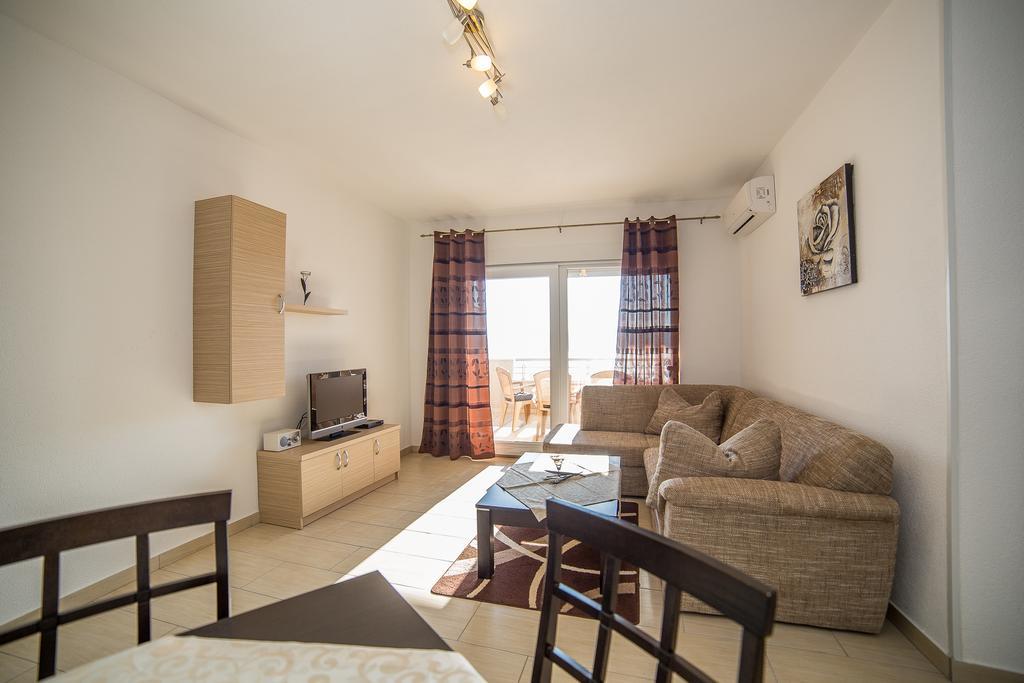 Apartments Kati Omis Ngoại thất bức ảnh