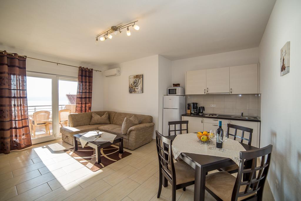 Apartments Kati Omis Ngoại thất bức ảnh