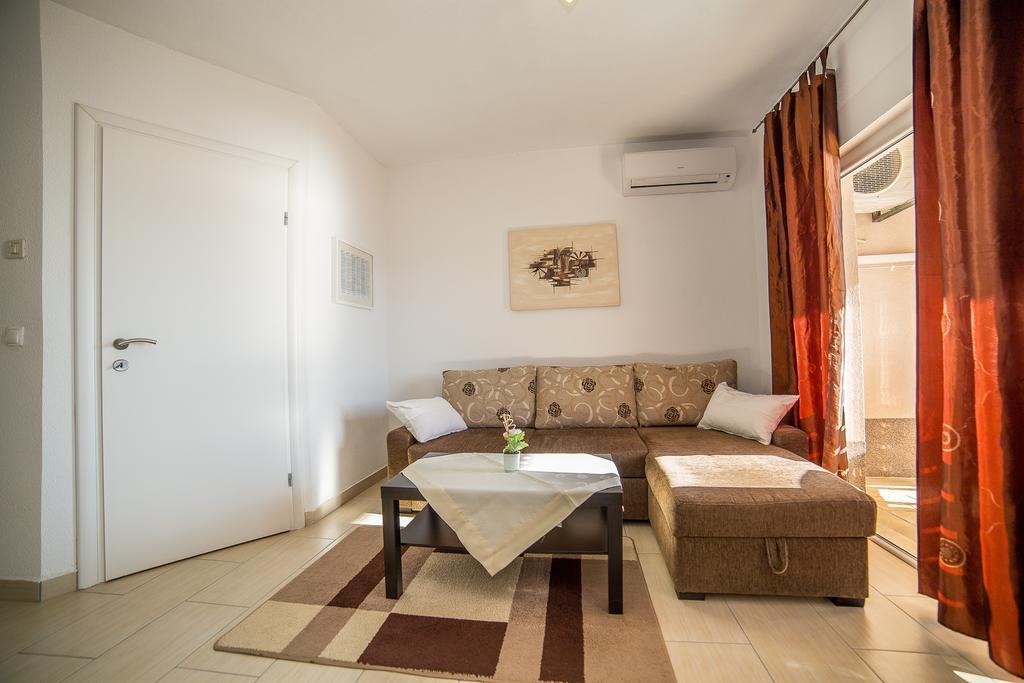 Apartments Kati Omis Ngoại thất bức ảnh