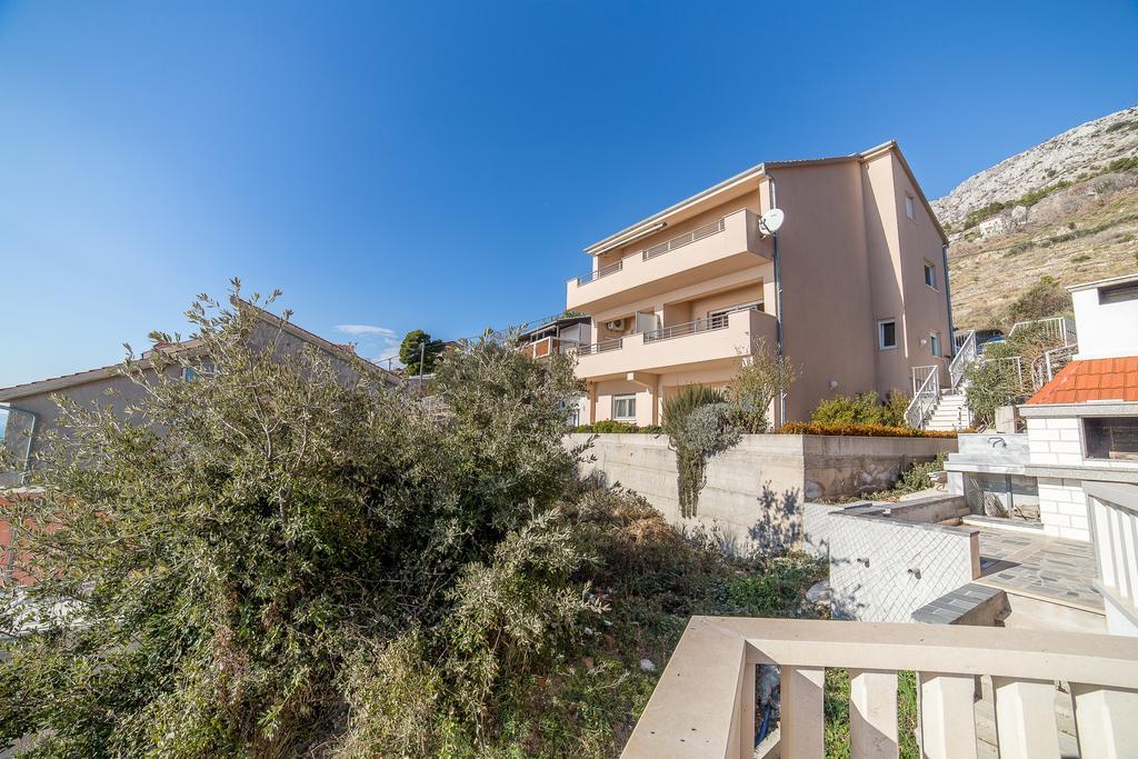 Apartments Kati Omis Ngoại thất bức ảnh